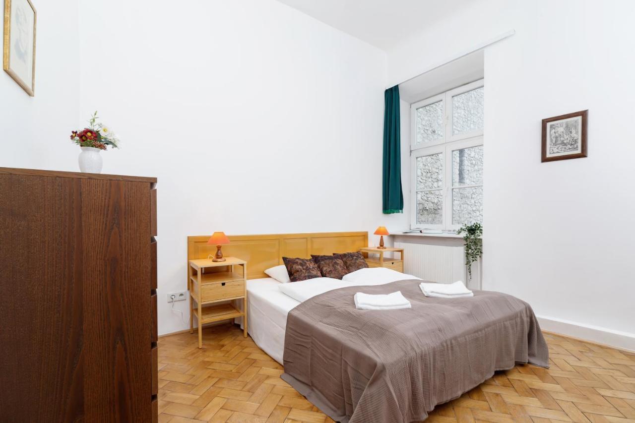 Apartment Pijarska Krakow By Noclegi Renters Dış mekan fotoğraf