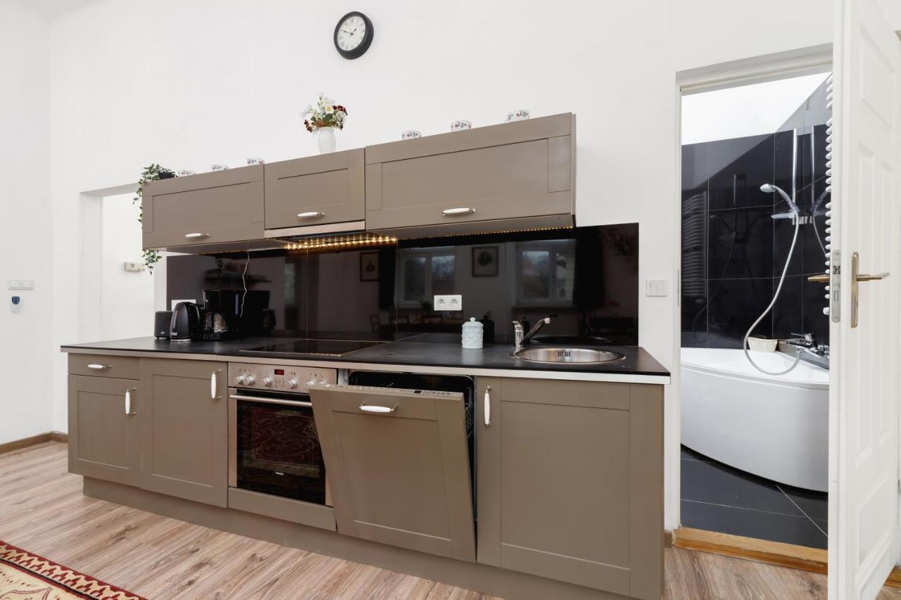 Apartment Pijarska Krakow By Noclegi Renters Dış mekan fotoğraf